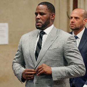 Biography & Profile Of R. Kelly