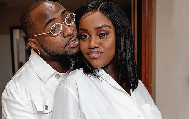 Kemi Olunloyo threatens to expose terrible secrets about Davido's fiance Chioma