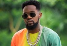 Patoranking mobbed by Ghanaian street hawkers