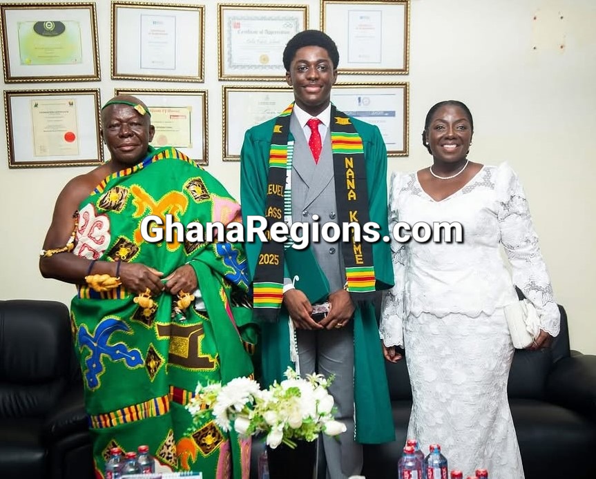 Otumfuo Osei Tutu II, Oheneba Kwame Kyeretwie, Lady Julia